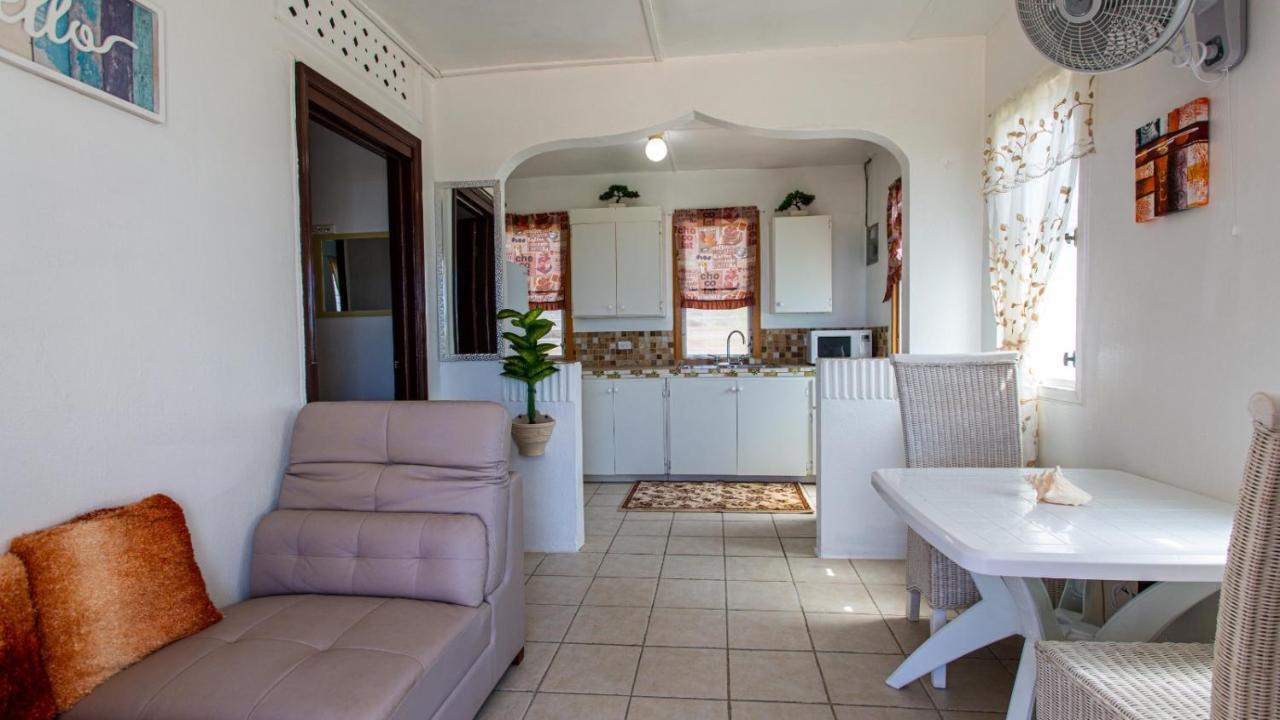 Moonlight Cottage East End Village المظهر الخارجي الصورة
