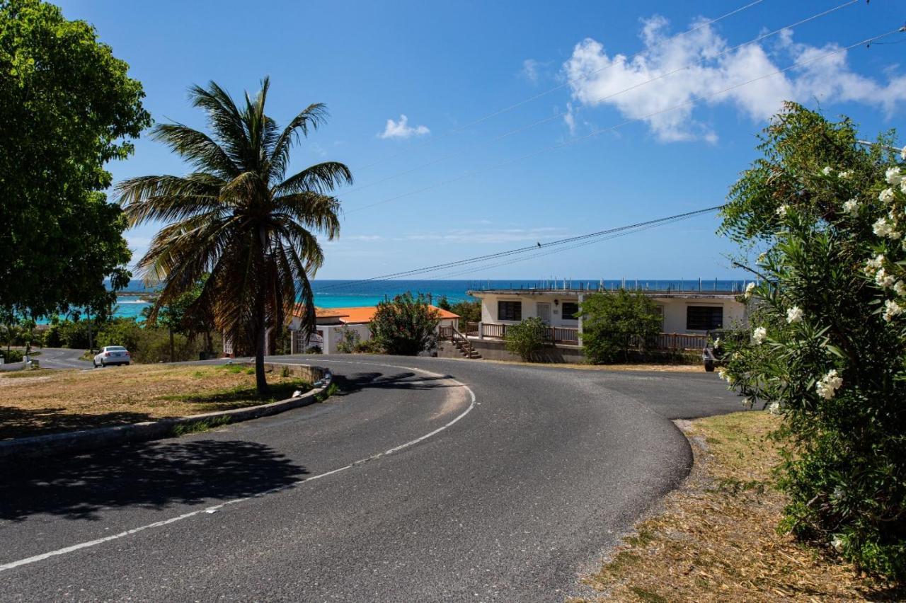 Moonlight Cottage East End Village المظهر الخارجي الصورة