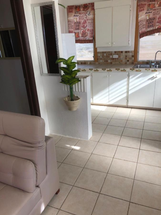Moonlight Cottage East End Village المظهر الخارجي الصورة