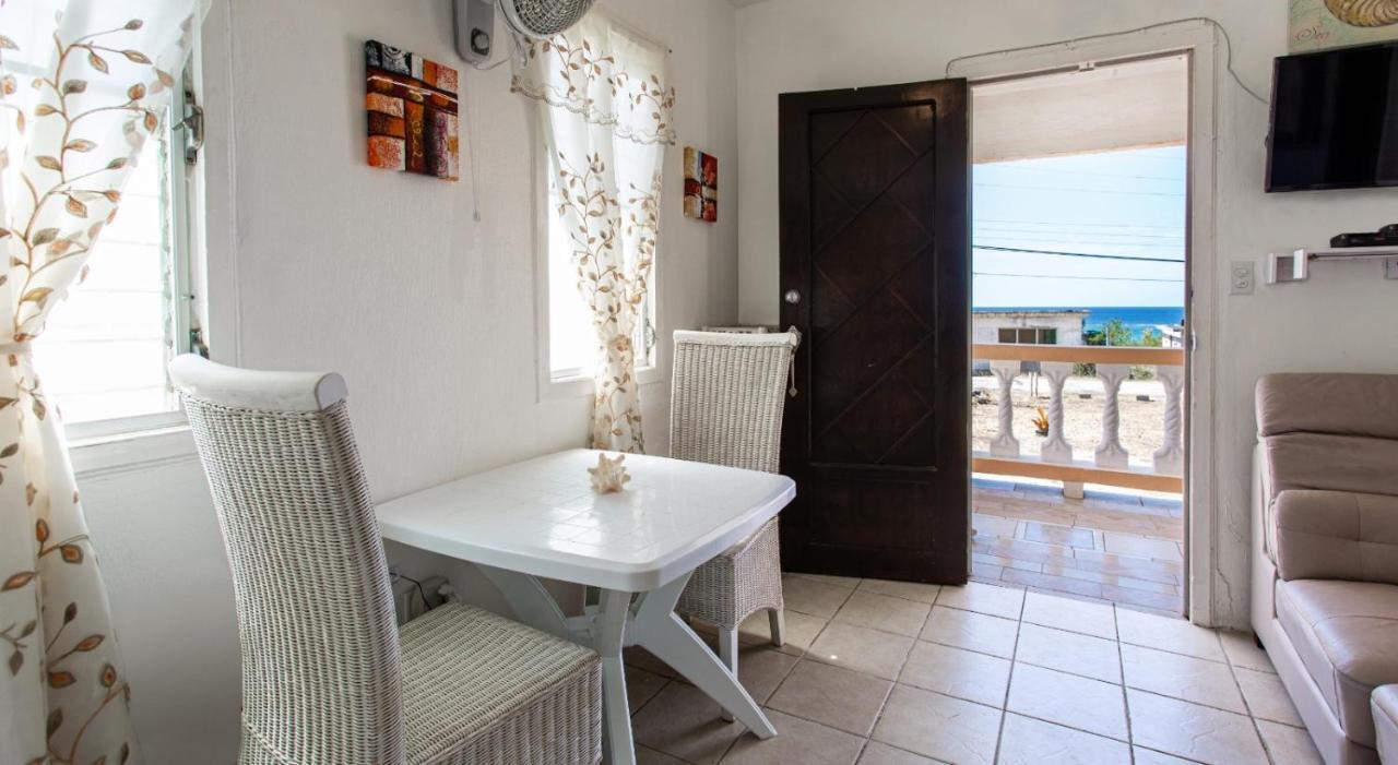 Moonlight Cottage East End Village المظهر الخارجي الصورة