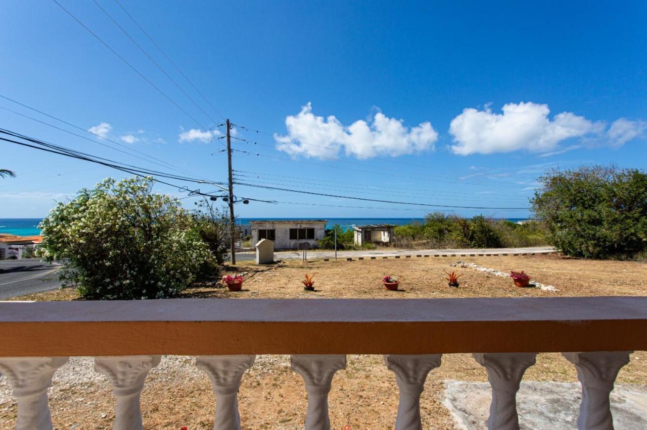 Moonlight Cottage East End Village المظهر الخارجي الصورة